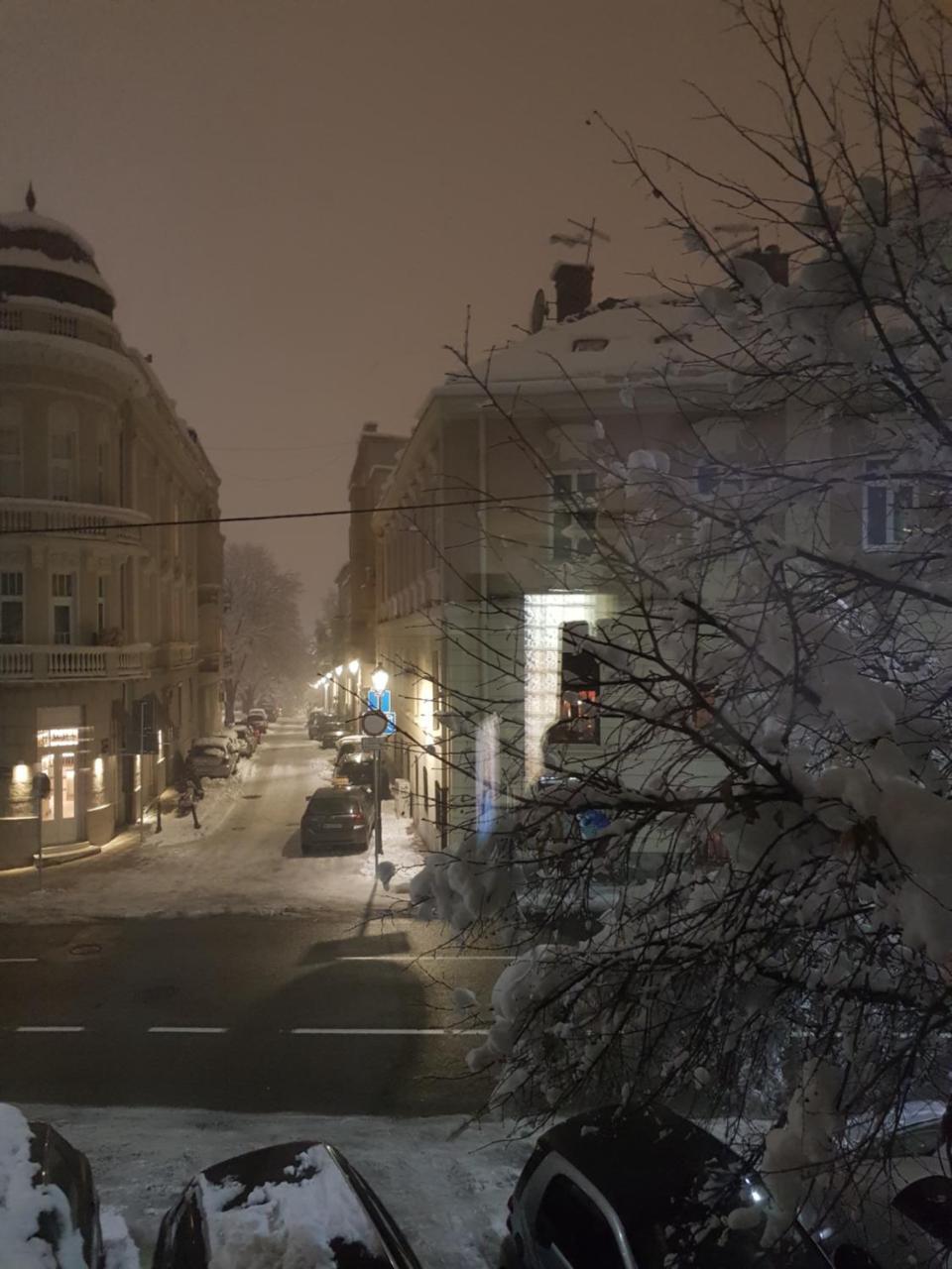 Free.Three Apartment Belgrade Luaran gambar